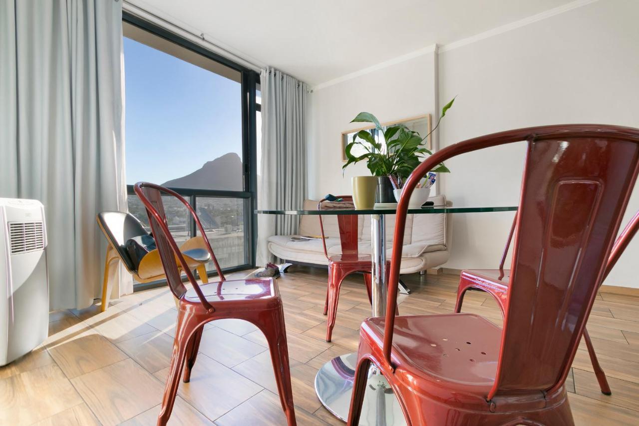 Urban Oasis At The Four Seasons Leilighet Cape Town Eksteriør bilde