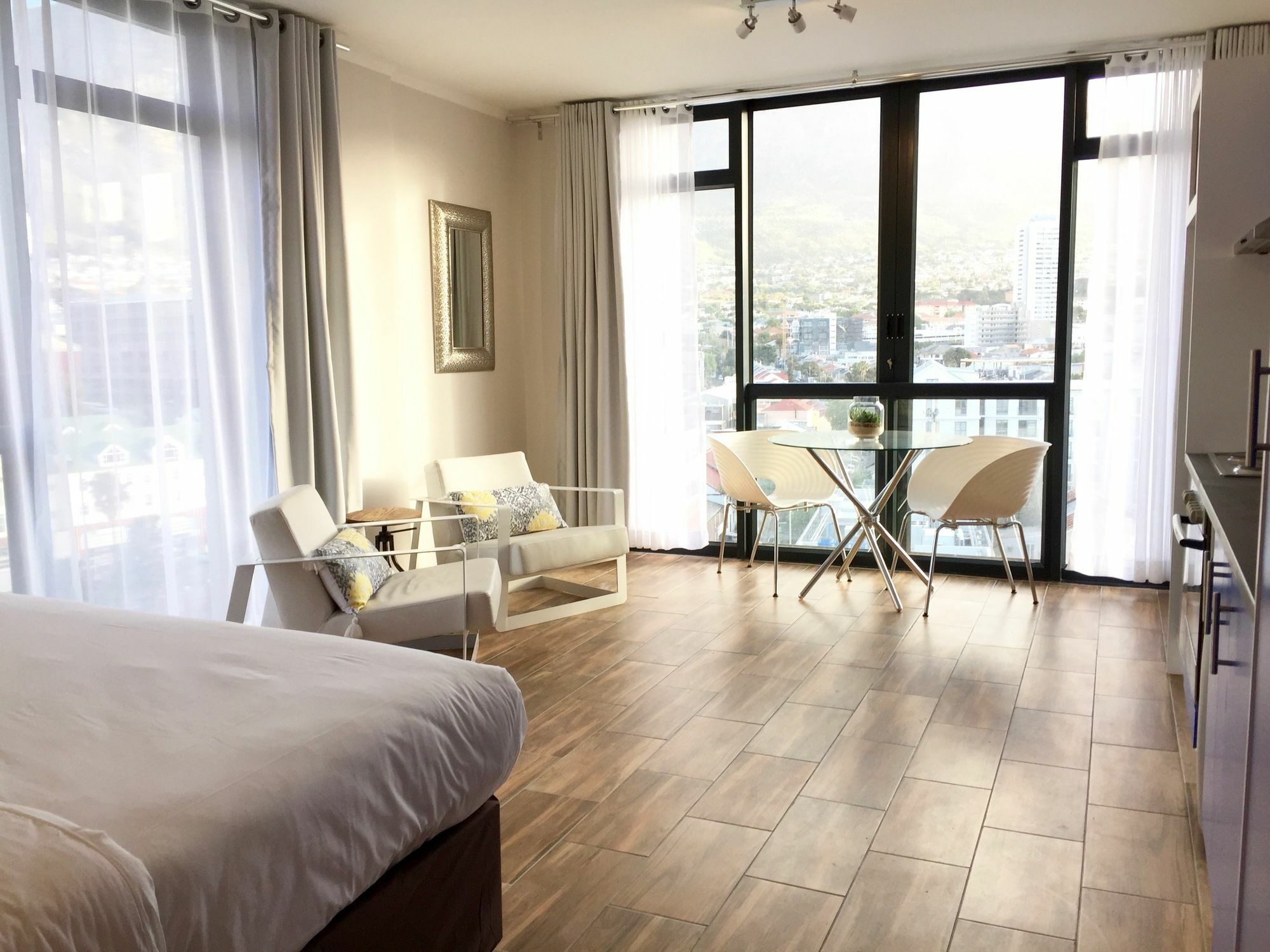 Urban Oasis At The Four Seasons Leilighet Cape Town Eksteriør bilde